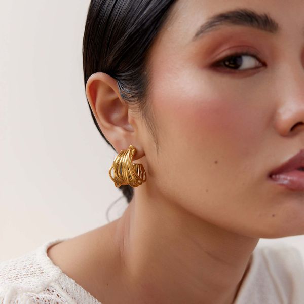 Elegant 14K Gold Plated Earring Design Featuring Various Ring Sizes - Ideal for Trendsetters
Elegant 14K Gold Plated Earring Design Featuring Various Ring Sizes - Ideal for Trendsetters
