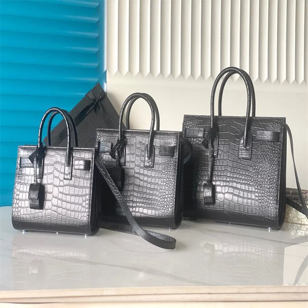 Designer bag Shoulder bag Diagonal bag Fashion casual versatile bag Classic organ bag Black crocodile pattern Baby size Black 26cm 22cm..., A1
Designer bag Shoulder bag Diagonal bag Fashion casual versatile bag Classic organ bag Black crocodile pattern Baby size Black 26cm 22cm..., A1