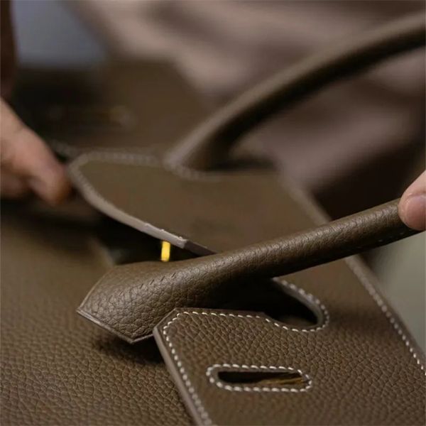 12a Luxury Bag Designer Tote Bag Purse Classic handbag Fashion Banquet Bag 25 30 35cm Top quality Fully handmade in imported, A16
12a Luxury Bag Designer Tote Bag Purse Classic handbag Fashion Banquet Bag 25 30 35cm Top quality Fully handmade in imported, A16