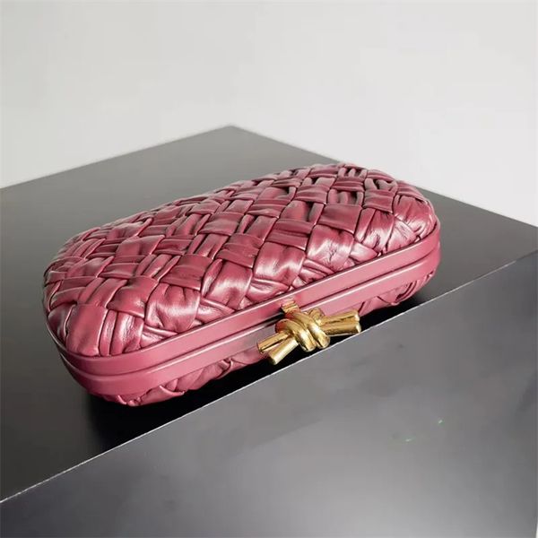 10A Top Leather Women's Bag Designer Luxury Knitted Handbag Fashion Dinner Bag Clip Simple Solid Brand Classic Spring/Summer..., A3
10A Top Leather Women's Bag Designer Luxury Knitted Handbag Fashion Dinner Bag Clip Simple Solid Brand Classic Spring/Summer..., A3