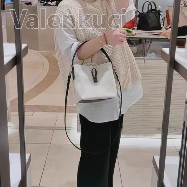 Shoulder Bags for Women Luxury Handbags Designer Women Messegner Crossbody Canvas Bags Female Tote 555-8, Beige
Shoulder Bags for Women Luxury Handbags Designer Women Messegner Crossbody Canvas Bags Female Tote 555-8, Beige