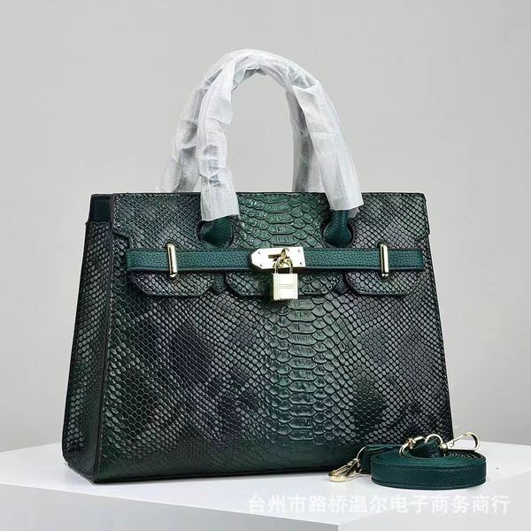 Light Fashion Women's hot 2025New Mom Bag Trendy Large Capacity Crocodile Pattern Single Cross Shoulder Handbag, Black
Light Fashion Women's hot 2025New Mom Bag Trendy Large Capacity Crocodile Pattern Single Cross Shoulder Handbag, Black