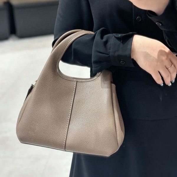 Women Luxury Handbags Designer Women Messegner Crossbody Bags Female Casual Bags 603-6, Beige
Women Luxury Handbags Designer Women Messegner Crossbody Bags Female Casual Bags 603-6, Beige