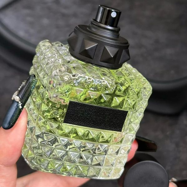 2025 Cologne Men Woman Parfum Incense Donna High Quality Lady Perfume 100ml Body Spray Scent Long Lasting Fragrance Fast Delivery Speed
2025 Cologne Men Woman Parfum Incense Donna High Quality Lady Perfume 100ml Body Spray Scent Long Lasting Fragrance Fast Delivery Speed