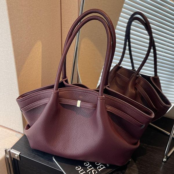 New designer bag casual simple Tote female commute large capacity shoulder fashion sense underarm bag 2025, White
New designer bag casual simple Tote female commute large capacity shoulder fashion sense underarm bag 2025, White