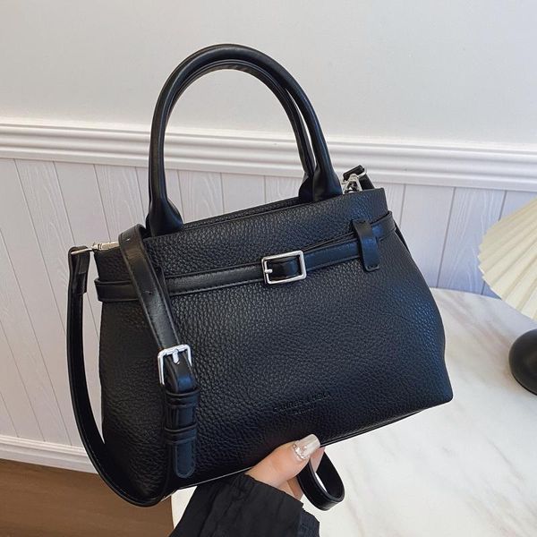 Crossbody shoulder bag handbag niche design simple commuter woman new retro casual 2025, Coffee
Crossbody shoulder bag handbag niche design simple commuter woman new retro casual 2025, Coffee