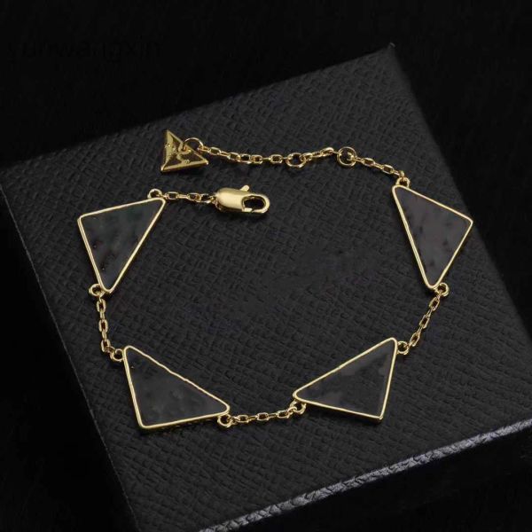 2024 New Luxury Chain Fashion Designer Jewelry 18k Gold Plated - Stainless Steel Couple Wedding Bracelet Gift Accessories Wholesale-
2024 New Luxury Chain Fashion Designer Jewelry 18k Gold Plated - Stainless Steel Couple Wedding Bracelet Gift Accessories Wholesale-
