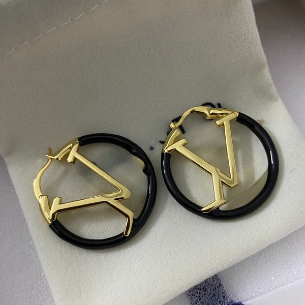 Earring Luxury Classic Gold Plated Stud Earrings: Simple Logo Design, Durable Classic Statement Jewelry Party Gift for Women
Earring Luxury Classic Gold Plated Stud Earrings: Simple Logo Design, Durable Classic Statement Jewelry Party Gift for Women