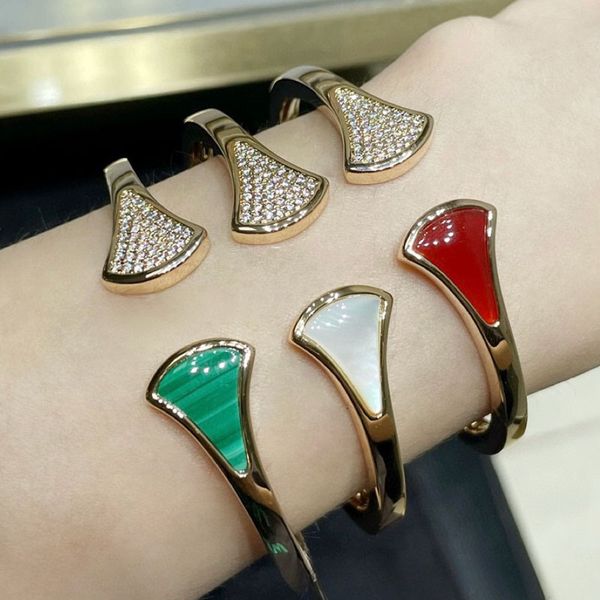 Personalized Bracelets for Women - Elegant Gold Plated Stainless Steel Bangle, Designer Letter Jewelry Wristband - Wedding Party Accessories
Personalized Bracelets for Women - Elegant Gold Plated Stainless Steel Bangle, Designer Letter Jewelry Wristband - Wedding Party Accessories