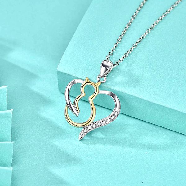 Chic Feline Adornment: Stylish Heart Design Pet-Themed Earring Set Crafted from Genuine Precious Metals
Chic Feline Adornment: Stylish Heart Design Pet-Themed Earring Set Crafted from Genuine Precious Metals