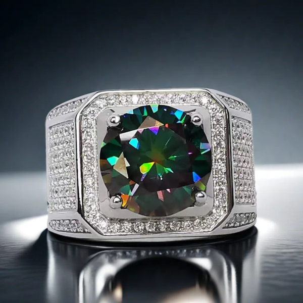 5CT Moissanite 925 sterling silver men's ring Classic European and American fashion bestseller large-carat wedding ring essential jewelry ring for successful men
5CT Moissanite 925 sterling silver men's ring Classic European and American fashion bestseller large-carat wedding ring essential jewelry ring for successful men