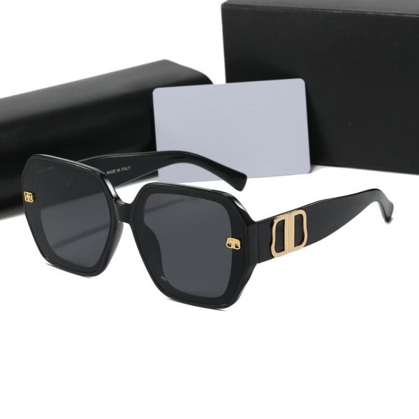 Women's Designer Sunglasses, Classic Luxury Gold Temples, Outdoor Beach Leisure Travel Driving, High-Quality Fashion Eyewear
Women's Designer Sunglasses, Classic Luxury Gold Temples, Outdoor Beach Leisure Travel Driving, High-Quality Fashion Eyewear