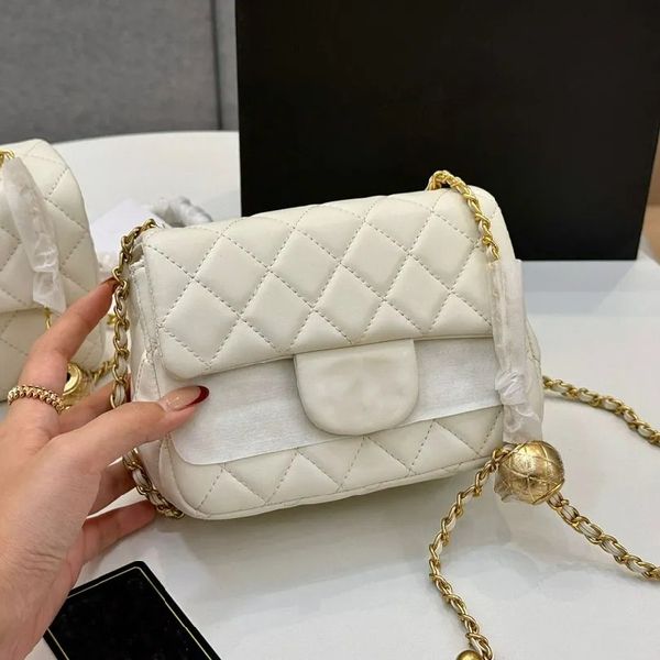 Shoulder Bags Designer bag Ladies Luxurys Handbags Classic Fashion Wallet Bags Metal Handle Mini Handbags trend Cosmetic Cases Makeup bags Tote Bag Evening Bags 10A, 1#
Shoulder Bags Designer bag Ladies Luxurys Handbags Classic Fashion Wallet Bags Metal Handle Mini Handbags trend Cosmetic Cases Makeup bags Tote Bag Evening Bags 10A, 1#