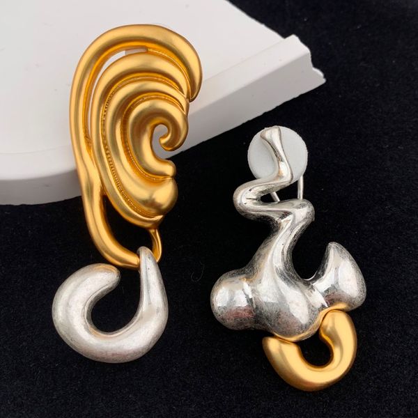 Matte Black Brushed Ball Stud Earrings Minimalist Round Design Unisex Aesthetic Electroplated Texture Ideal for Daily Wear or Fashion Styling
Matte Black Brushed Ball Stud Earrings Minimalist Round Design Unisex Aesthetic Electroplated Texture Ideal for Daily Wear or Fashion Styling