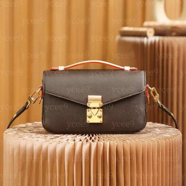 Luxurys pochette metis east west Genuine Leather Designer Bag Chain Women Bag Handbag Crossbody Purse Fashion Woman Shoulder Bags Lady Tote Bag Wallet 956, Pink
Luxurys pochette metis east west Genuine Leather Designer Bag Chain Women Bag Handbag Crossbody Purse Fashion Woman Shoulder Bags Lady Tote Bag Wallet 956, Pink