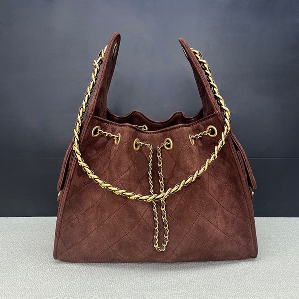 7A Luxury Bag Designer Bag Single shoulder Bag Crossbody Bag Underarm Oil wax leather bucket Bag Drawstring Hippie 25C Bag Classic Logo Grated calfskin drawstring, Grey
7A Luxury Bag Designer Bag Single shoulder Bag Crossbody Bag Underarm Oil wax leather bucket Bag Drawstring Hippie 25C Bag Classic Logo Grated calfskin drawstring, Grey