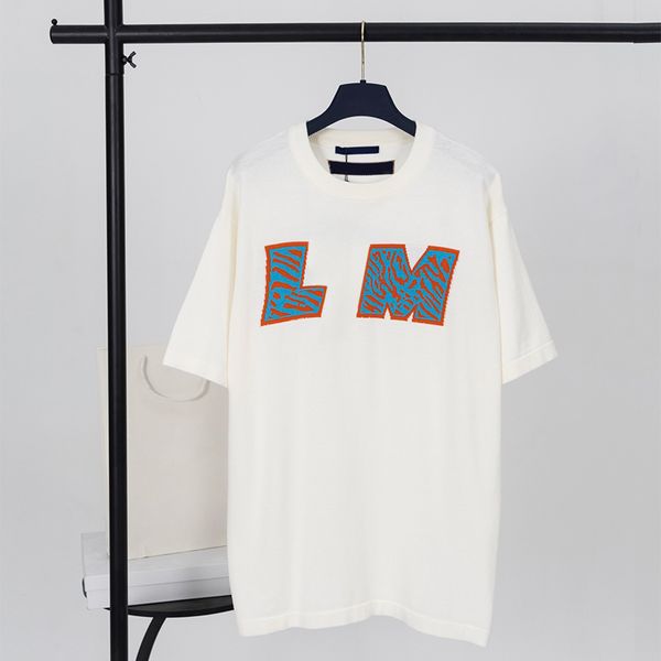 Men's T-Shirts Designer Tiger pattern letter inlaid woolen short sleeved T-shirt, Beige
Men's T-Shirts Designer Tiger pattern letter inlaid woolen short sleeved T-shirt, Beige