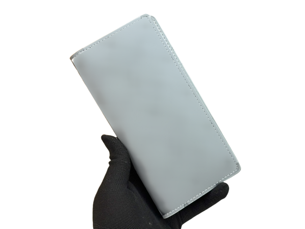 Elegant Ladies' Long Classical Baggage - Designer Style Genuine Leather Wallets for Her, White
Elegant Ladies' Long Classical Baggage - Designer Style Genuine Leather Wallets for Her, White