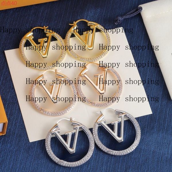 Earring Luxury: V-Shaped Ear Studs Set - Elegant Design, Perfect for Women, Lightweight Fashion Earrings, Ideal Wedding Party Jewelry Accessory
Earring Luxury: V-Shaped Ear Studs Set - Elegant Design, Perfect for Women, Lightweight Fashion Earrings, Ideal Wedding Party Jewelry Accessory