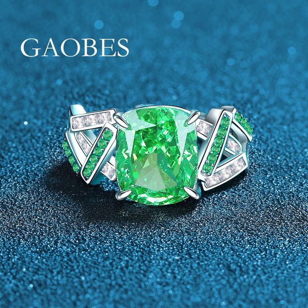 S925 Sterling Silver High Carbon Diamond Green Gemstone Adjustable Ring with Ice Flower Cut for Women
S925 Sterling Silver High Carbon Diamond Green Gemstone Adjustable Ring with Ice Flower Cut for Women