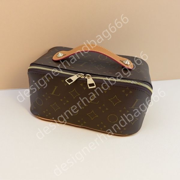 Tote bag Designer bag 2025 Luxury bag Handbag Crossbody bag Sac Luxe Leather bag Channeled bag Tasche The highest quality factory Wholesale Genuine Leather Letter, #2
Tote bag Designer bag 2025 Luxury bag Handbag Crossbody bag Sac Luxe Leather bag Channeled bag Tasche The highest quality factory Wholesale Genuine Leather Letter, #2