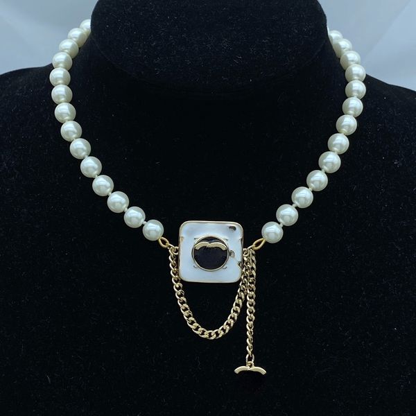 Designer Necklace Brand Women Choker Chains Pearl Pendant Crystal Womens 18k Gold Plated Engagement High Quality Luxury Party Wedding Jewelry Gift
Designer Necklace Brand Women Choker Chains Pearl Pendant Crystal Womens 18k Gold Plated Engagement High Quality Luxury Party Wedding Jewelry Gift