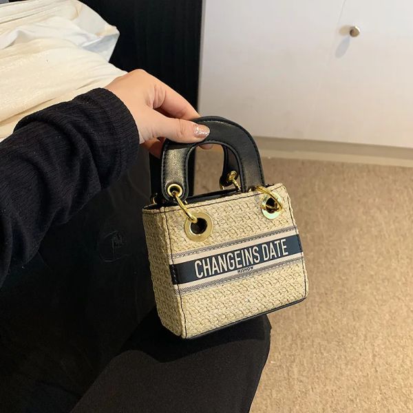 Designer Bag Fashion Tote Bag Beach Bag Shoulder Bag Luxury Bag Crossbody Purse Designer 2025 Casual Satchel Woven Women's Handbag Small Square Bag Light Purse, Pink
Designer Bag Fashion Tote Bag Beach Bag Shoulder Bag Luxury Bag Crossbody Purse Designer 2025 Casual Satchel Woven Women's Handbag Small Square Bag Light Purse, Pink