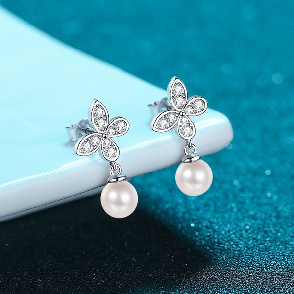 S925 Sterling Silver Moissanite Pearl Butterfly Stud Earrings for Women, Niche Design, Fashionable, Chic, Light Luxury Jewelry
S925 Sterling Silver Moissanite Pearl Butterfly Stud Earrings for Women, Niche Design, Fashionable, Chic, Light Luxury Jewelry