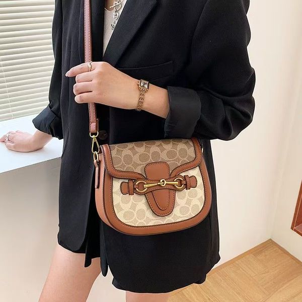 2025 New designer bag Fashion popular printed single shoulder crossbody bag premium texture for women 000, #1
2025 New designer bag Fashion popular printed single shoulder crossbody bag premium texture for women 000, #1
