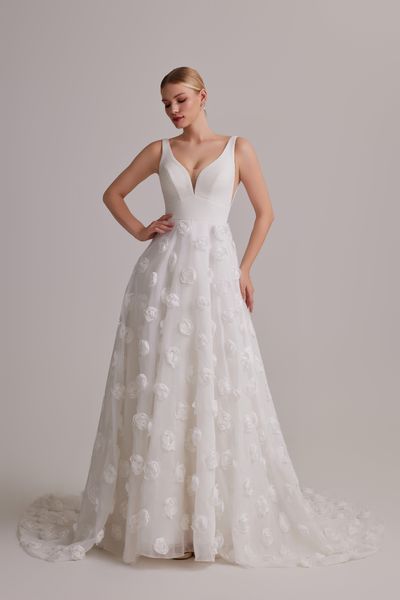 Luxurious Satin Dee…