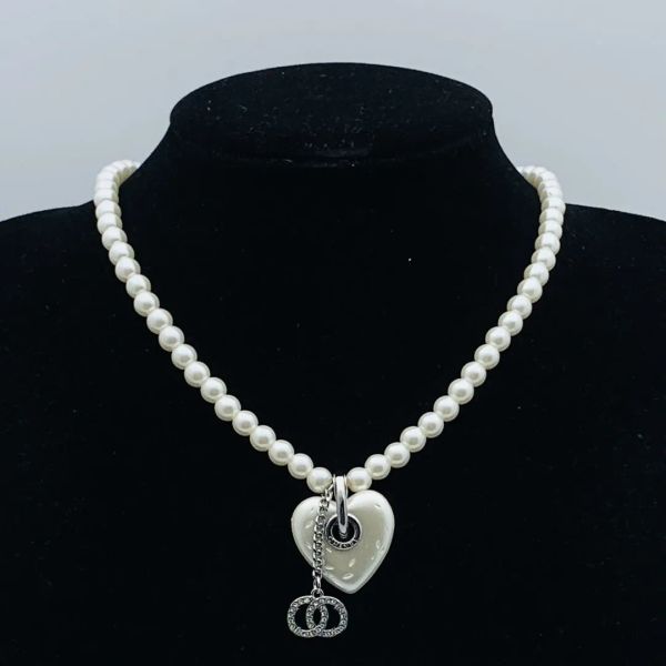Luxury Womens Necklace Pearl Choker Crystal Pendant High Quality Designer Chain Wedding Party Jewelry Gift with Box
Luxury Womens Necklace Pearl Choker Crystal Pendant High Quality Designer Chain Wedding Party Jewelry Gift with Box