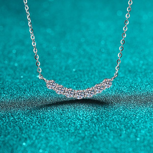 925 Sterling Silver Moissanite Necklace for Women with Seven Diamond Smile Design, Minimalist Pendant for Daily Wear, Affordable Luxury Jewelry
925 Sterling Silver Moissanite Necklace for Women with Seven Diamond Smile Design, Minimalist Pendant for Daily Wear, Affordable Luxury Jewelry