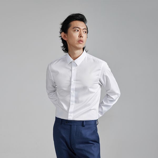 BXS/A classic wrinkle-free pure cotton shirt paired with pearl shell buttons. It's extremely easy to maintain and is a must-have workwear shirt with a square collar/white
BXS/A classic wrinkle-free pure cotton shirt paired with pearl shell buttons. It's extremely easy to maintain and is a must-have workwear shirt with a square collar/white