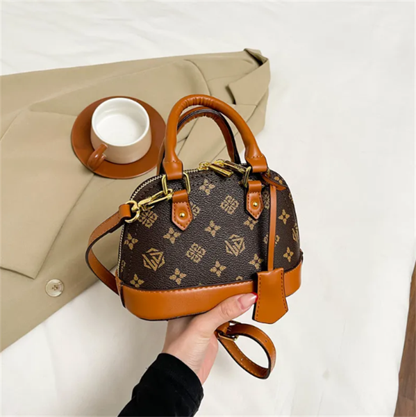 Evening Bags Top Handle Shell Handbag Allmas with Luxury Carrying Bag BB Backband Womens Classic Printed Leather Shoulder Bag Mens Wallet Cross body Handbag, Khaki
Evening Bags Top Handle Shell Handbag Allmas with Luxury Carrying Bag BB Backband Womens Classic Printed Leather Shoulder Bag Mens Wallet Cross body Handbag, Khaki