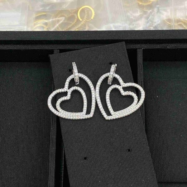 Earring Ear Stud Women Pendant Earrings for Wedding Party Gift Jewelry Accessories High Quality Jewelry gifts earrings
Earring Ear Stud Women Pendant Earrings for Wedding Party Gift Jewelry Accessories High Quality Jewelry gifts earrings