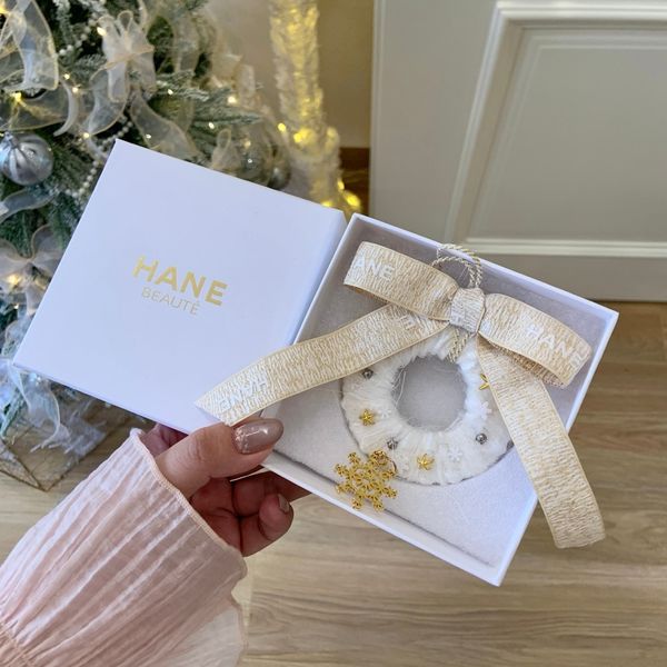 Designer classic letter logo Christmas trees decoration aromatherapy Valentine's Day Luxury fashion aromatherapy suitable hanging windows bathrooms wardrobes