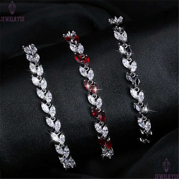 Fashionable Womens …