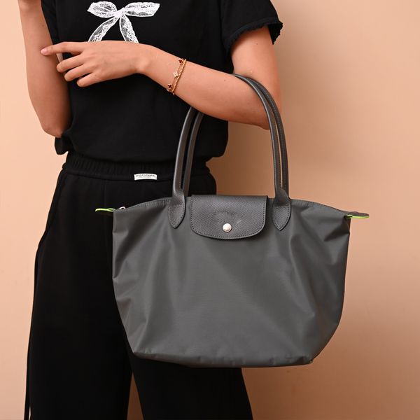 10A Designer Bag Shoulder bag nylon tote bag underarm bag big capacity shopping bag waterproof foldable travel business laptop Women Outdoor Bag, Grey
10A Designer Bag Shoulder bag nylon tote bag underarm bag big capacity shopping bag waterproof foldable travel business laptop Women Outdoor Bag, Grey