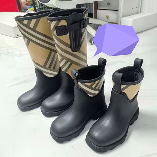 Stylish Plaid Rubber Rain Ankle Boots