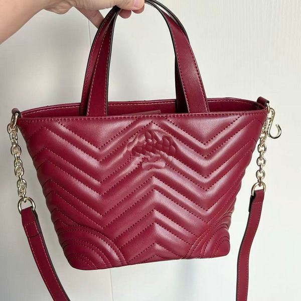 vegetable basket bag patent leather armpit bag medium handbag Chic Luxury Designer Handbags Leather Shoulder Cosmetic Bags Crossbody Clutch Bag Collection