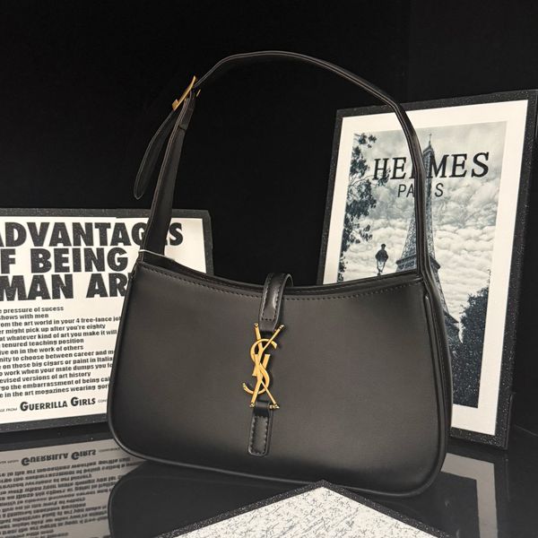 Designer bag genuine leather shoulder bag handbag hobo diagonal cross bag, classic black smooth leather crocodile pattern embossed high quality chain envelope bag, #9
Designer bag genuine leather shoulder bag handbag hobo diagonal cross bag, classic black smooth leather crocodile pattern embossed high quality chain envelope bag, #9