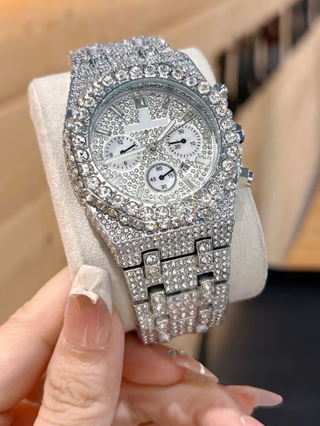 Men's High-End Watch: Elegant Balance of Classic and Fashion, Full of Sophistication, Symbol of Noble Identity, Gift Box Packaging with Certificate, Brown
Men's High-End Watch: Elegant Balance of Classic and Fashion, Full of Sophistication, Symbol of Noble Identity, Gift Box Packaging with Certificate, Brown