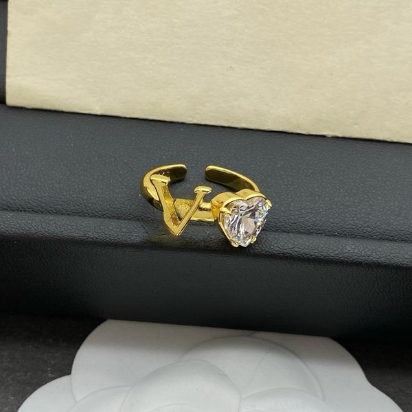 Rings Designer Luxury Ring Jewelry for Women Copper Adjustable Opening Unique Fashion Gifts Jewelry Lady Party
Rings Designer Luxury Ring Jewelry for Women Copper Adjustable Opening Unique Fashion Gifts Jewelry Lady Party