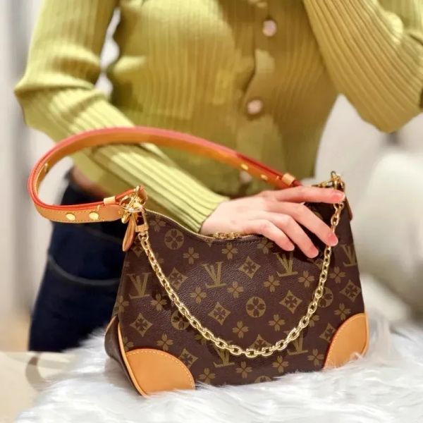 10A Designer Shoulder Bag Tote Women Crossbody Bags Leather Luxury Old Flower Diane Baguette Handbag Large-capacity Canvas Strap, 4#
10A Designer Shoulder Bag Tote Women Crossbody Bags Leather Luxury Old Flower Diane Baguette Handbag Large-capacity Canvas Strap, 4#