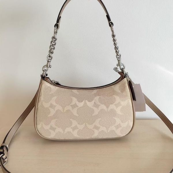 Designer Teri Hobo …