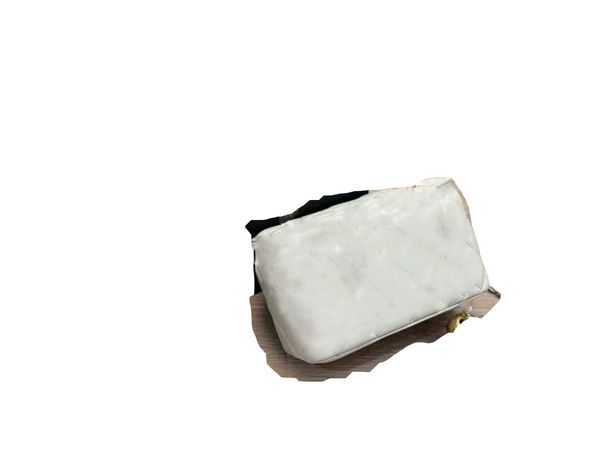 2025 15%designer bag classic fatty metalet balls shoulder diagonal leather bag Oil wax leather messenger bag 121503, Purple
2025 15%designer bag classic fatty metalet balls shoulder diagonal leather bag Oil wax leather messenger bag 121503, Purple