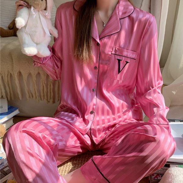 B1253-Chic Couture …