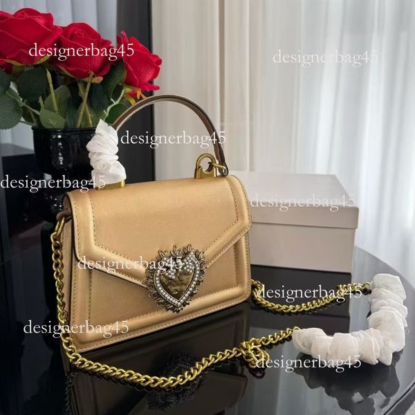 Cross Border designer bag Heart And Fashion Chain Small Square Single Shoulder Crossbody Messenger Bag Luxury handbag Handbag Women