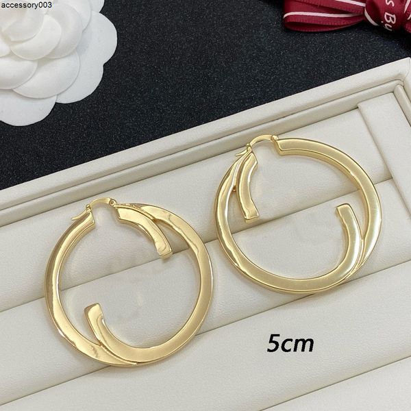 Stud Hoop New best-selling Hoop earrings designer earrings 5cm/4cm Fashionable girl designer jewelry high-quality large hoop wedding party gift