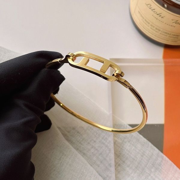 Designer Bracelets Bangle Gold Plated Design Wedding Stainless Steel Bangle Birthday Gift Bracelets Jewelry Gifts
Designer Bracelets Bangle Gold Plated Design Wedding Stainless Steel Bangle Birthday Gift Bracelets Jewelry Gifts